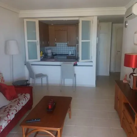 شقة 2 Bedroom With Large Terrace *